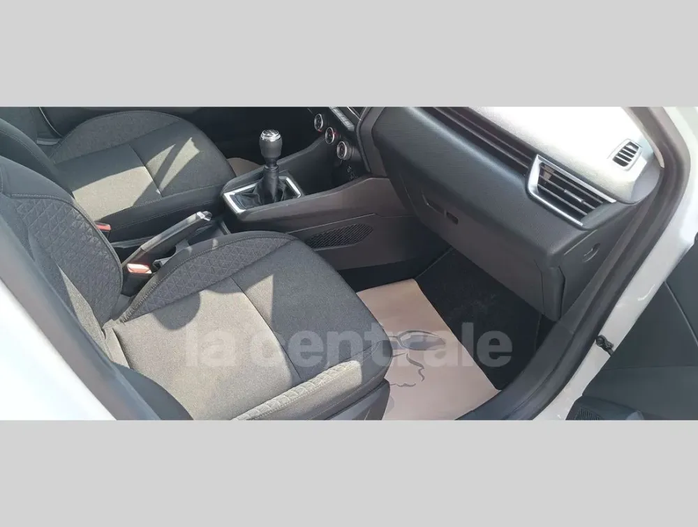 Renault Clio V Garage du Midour (8)